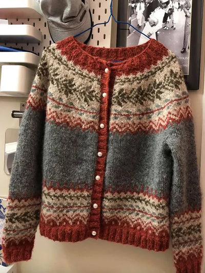 Abigail - bekväm tröja med knäppning i vintage jacquard från fel Island
