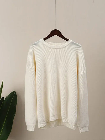 Varm vintertröja: moderiktig rund hals i minimalistisk design