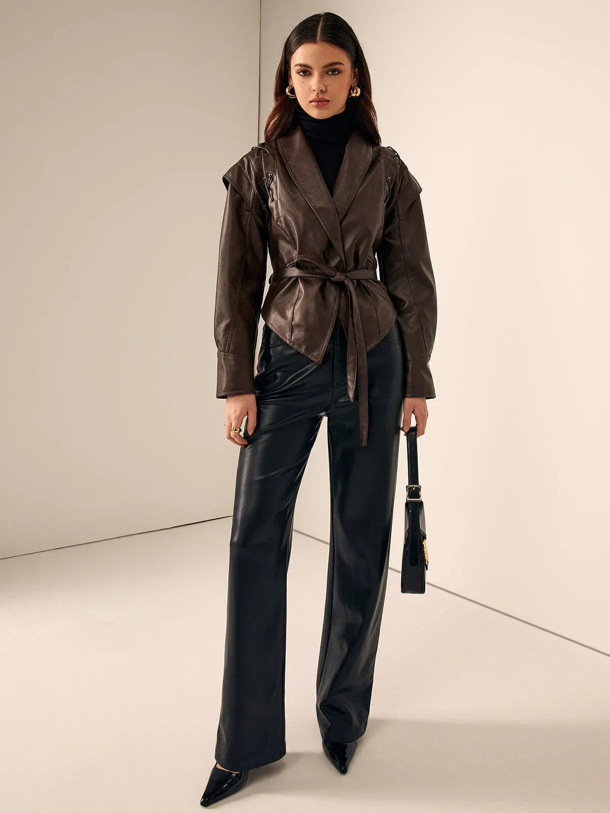 Valeria skräddarsydd läderkavaj med bälte – dam