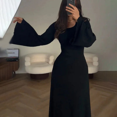 Elena - Elegant Stickad Klänning