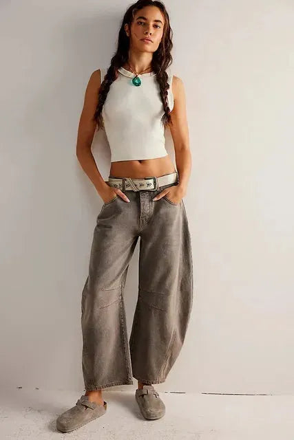 Vida damjeans i ledig stil för vintern