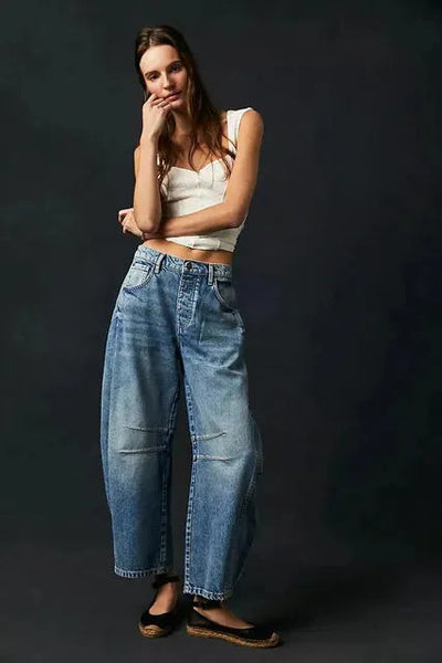 Vida damjeans i ledig stil för vintern