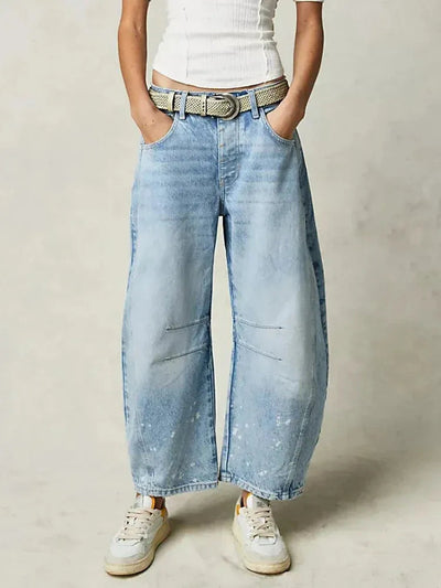 Vida damjeans i ledig stil för vintern