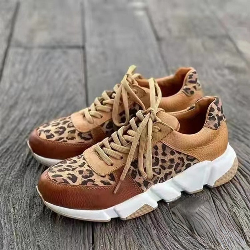 Margareta - Trendiga Leopardmönstrade Damsneakers