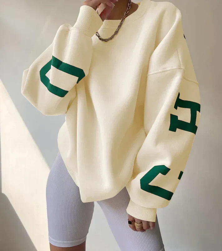 Oversized, trendig jumper med bokstäver på ärmarna för kvinnor