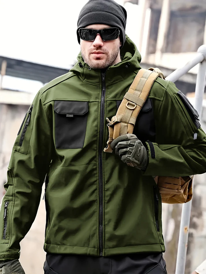 Jackor i taktisk design med huva för aktiva män