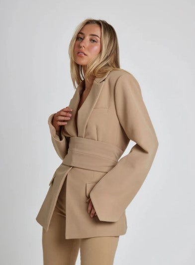 Aina - snygg kavaj - casual chic