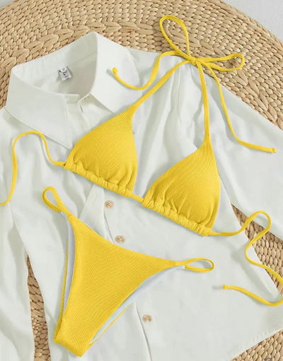 Zoey - blå bikini med högt band och v-ringning