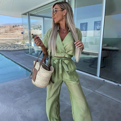 Christina - Stilig Tvådelad Set med Knytning