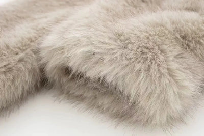 Varm pälsjacka för damer i stilfull design