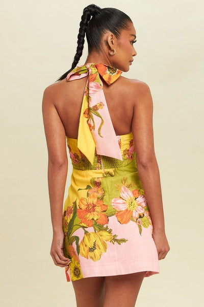 Väntelista 31.07. ♥ dules neckholder miniklänning med urringning och blommigt tryck i grönt