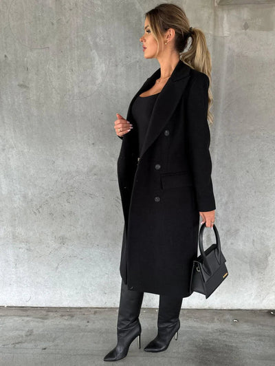 Vinterkappa för kvinnor med lapels - värme med en fashionabel touch