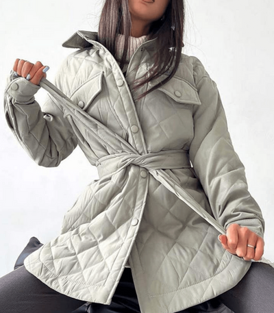 Lös quiltad jacka i plus size - Carline